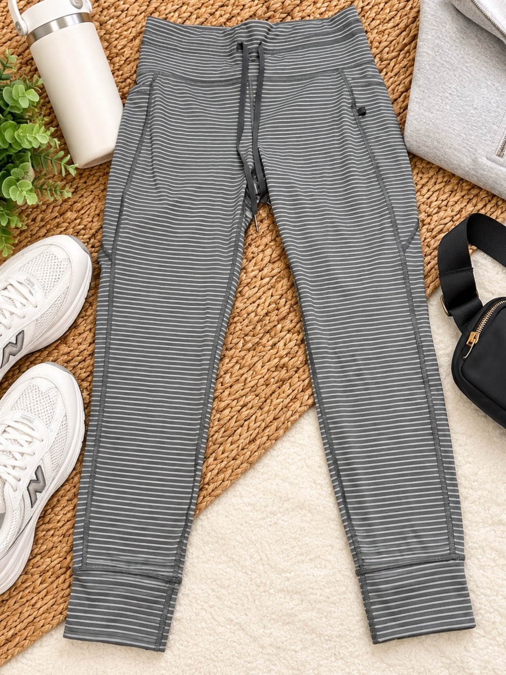 HALARA Women’s Black Striped High Rise Leggings Joggers Pockets Drawstring